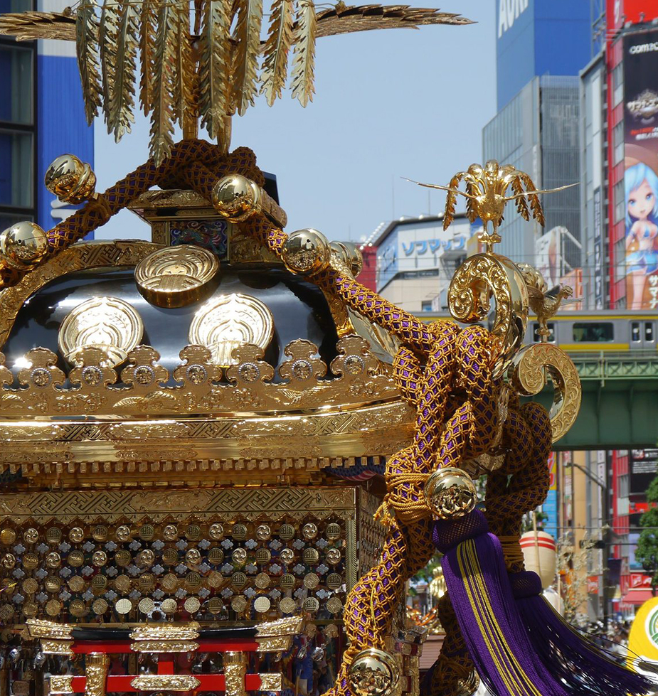 神田末広の地から繁栄と守護の願いを込めて